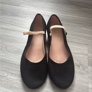 Bloch Character Shoes